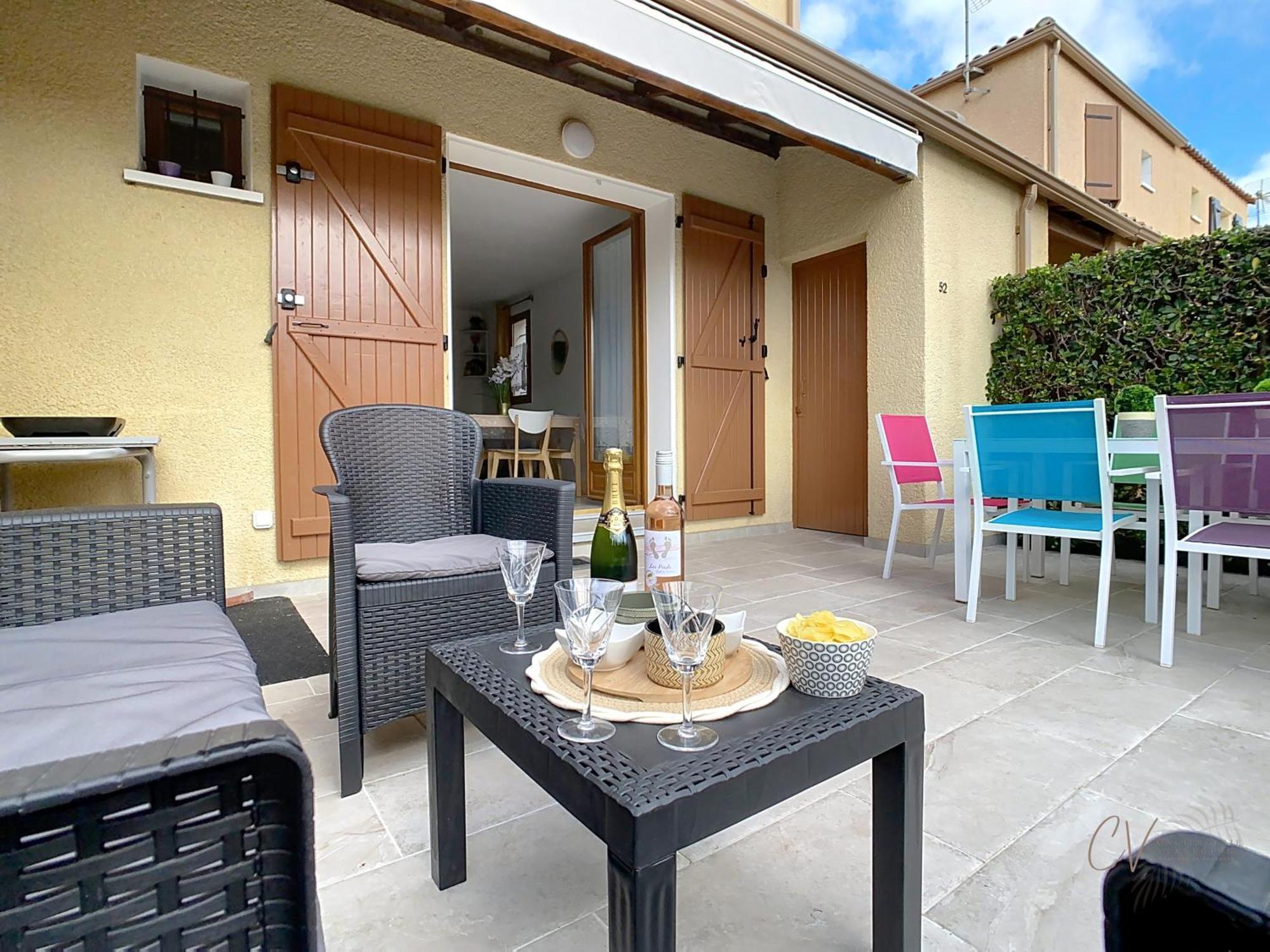 Petit Coin De Paradis Dans Residence Avec Piscine Vias Eksteriør billede