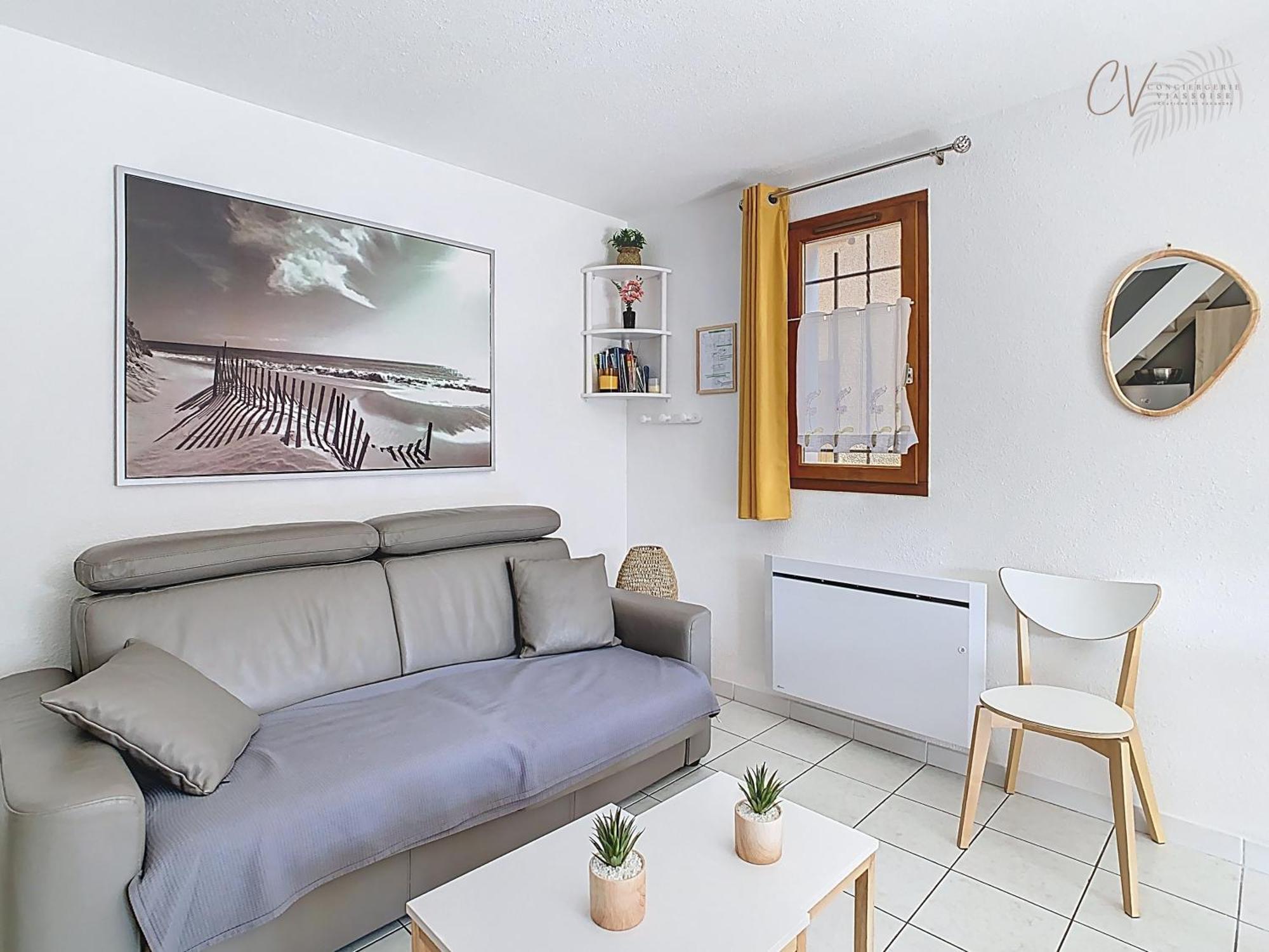 Petit Coin De Paradis Dans Residence Avec Piscine Vias Eksteriør billede